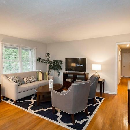 אוסטל Luxury Home W/Gameroom Kingsizebed Near Six Flags מראה חיצוני תמונה