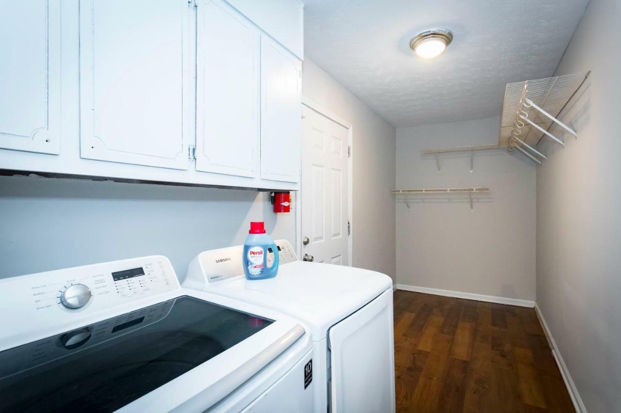 אוסטל Luxury Home W/Gameroom Kingsizebed Near Six Flags מראה חיצוני תמונה