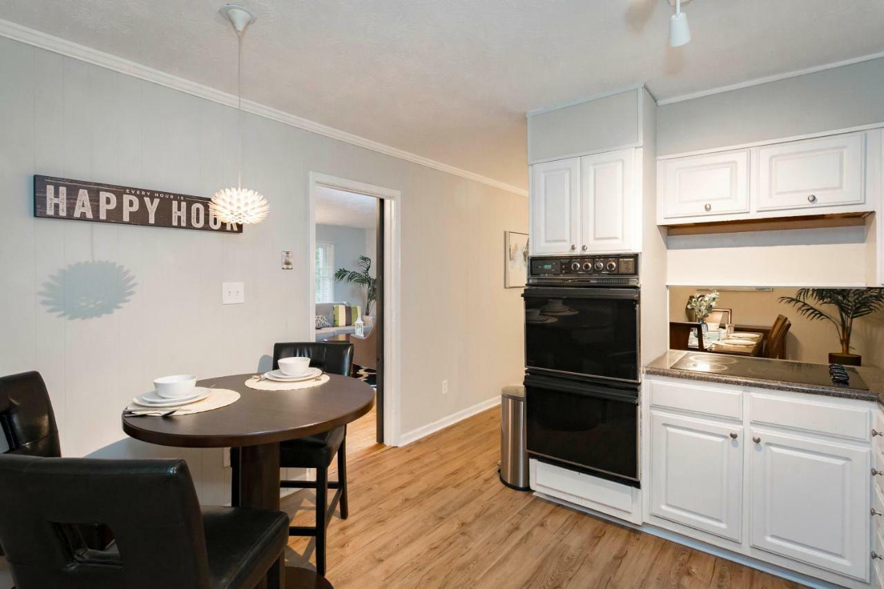 אוסטל Luxury Home W/Gameroom Kingsizebed Near Six Flags מראה חיצוני תמונה