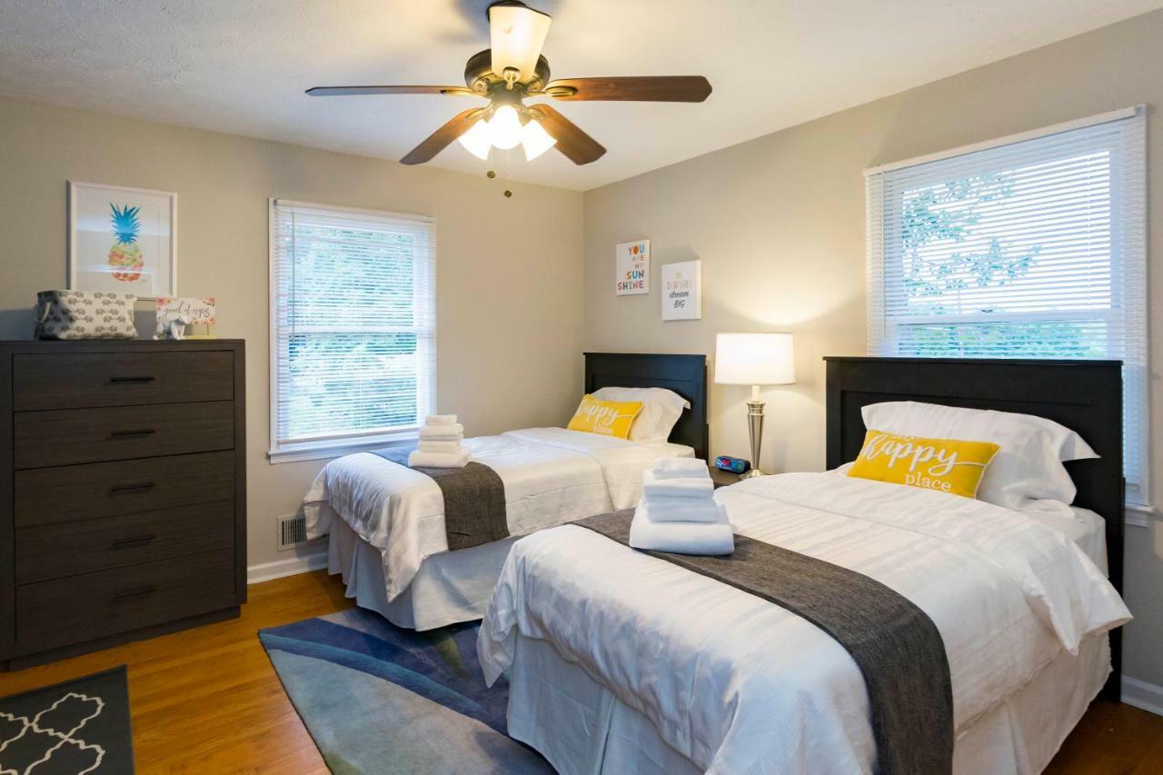 אוסטל Luxury Home W/Gameroom Kingsizebed Near Six Flags מראה חיצוני תמונה