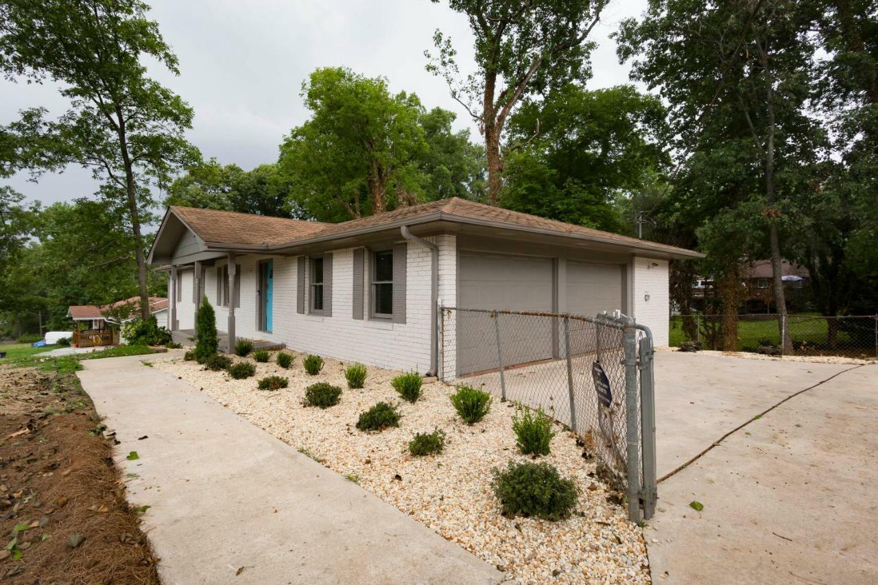 אוסטל Luxury Home W/Gameroom Kingsizebed Near Six Flags מראה חיצוני תמונה