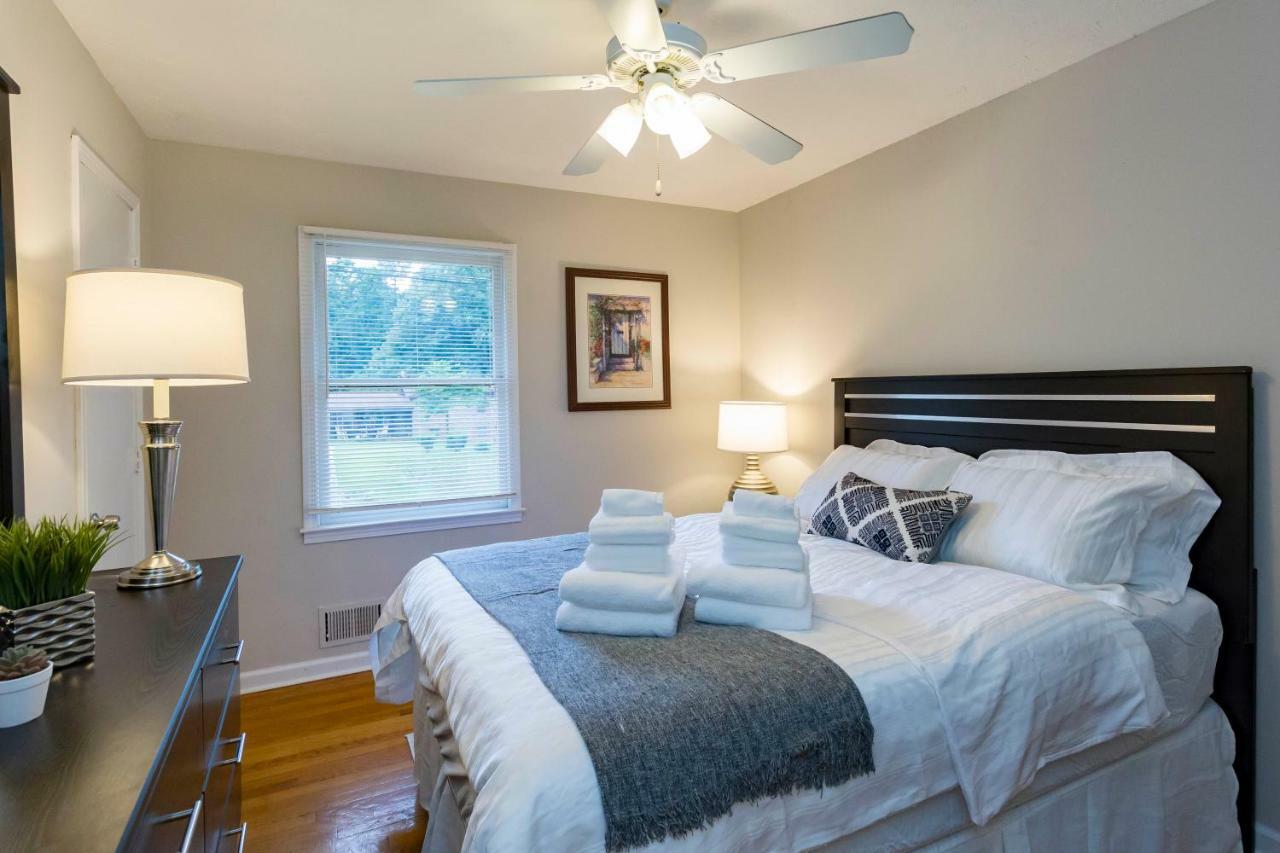 אוסטל Luxury Home W/Gameroom Kingsizebed Near Six Flags מראה חיצוני תמונה